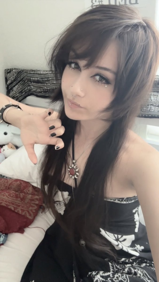 luvv0nl1ne tweet picture