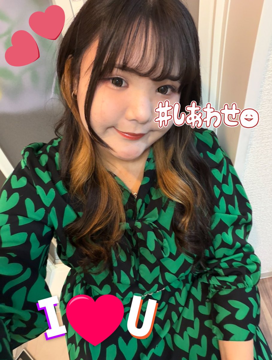 髪の毛マキマキしたよ☺️

ちゃんと顔載せると、こんな感じ🥹
キモイかな😰

アラジン楽しみすぎる😆😆