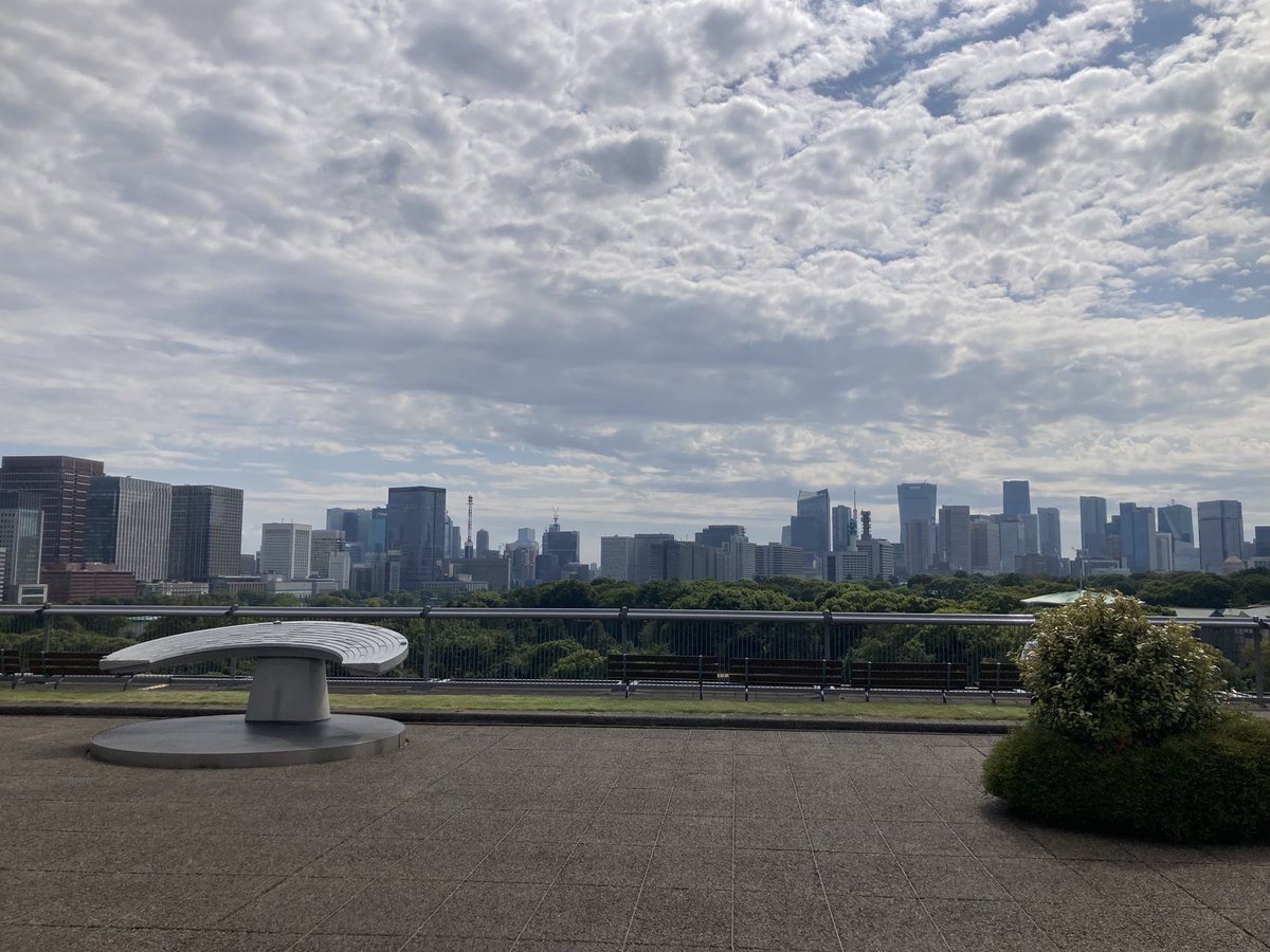 パレスサイドビル - Search / X