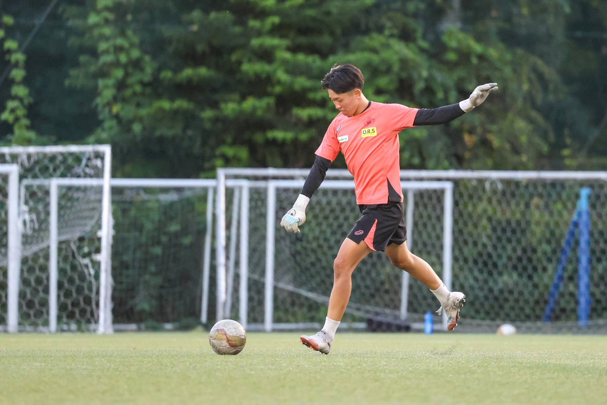 早稲田大学　ア式蹴球部　アシックス　サッカーウェア　大学サッカー　M 早稲田大学ア式蹴球部＞サッカーを通して活力が溢れる社会を共に