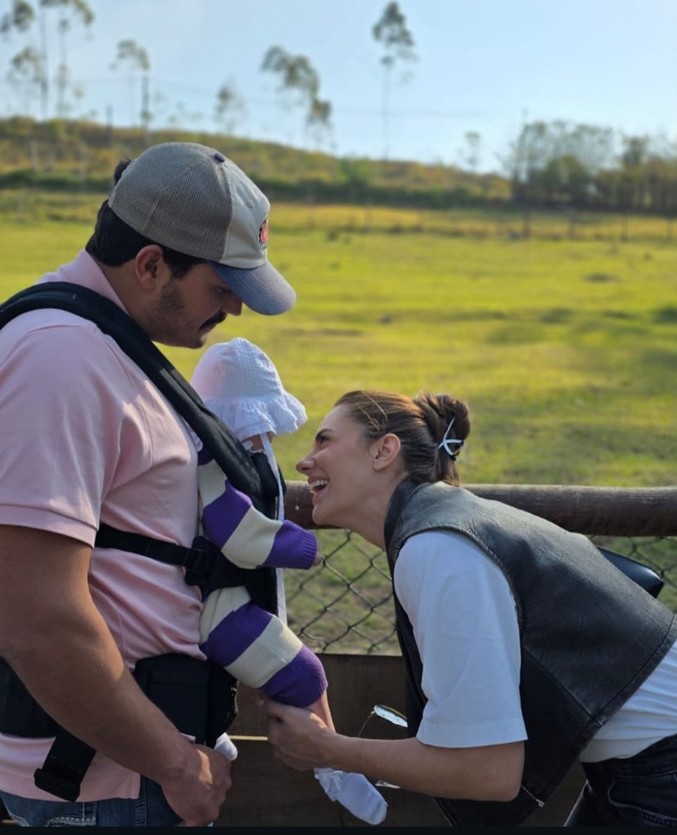 shinejadoca's tweet photo. Clicks cheio de amor! 🥰 https://t.co/VpkDX8UJ5k