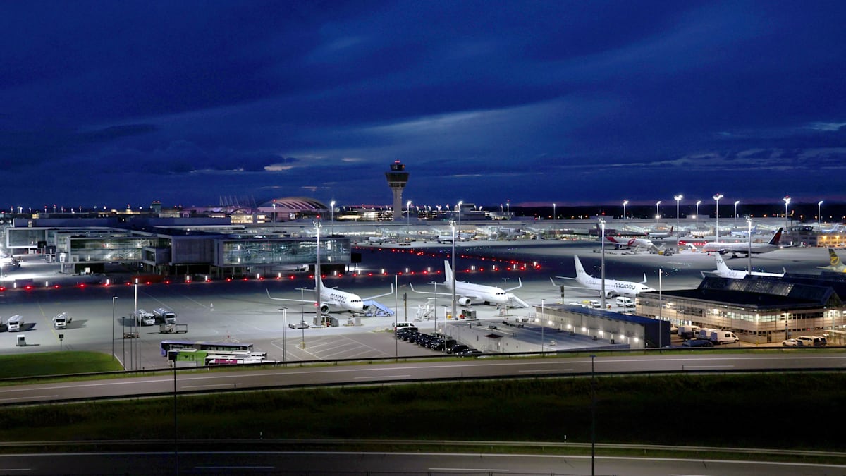 Flugausfälle wegen Drohnensichtungen am Flughafen München to.welt.de/o2jE0ak