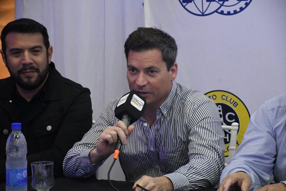 MuniChivilcoy's tweet photo. #AHORA | El intendente @BritosGuillermo participa del anuncio del Rally de Chivilcoy que se desarrollará del 10 al 12 de octubre en nuestra ciudad 🚗🚗

https://t.co/VtcI3ECwpm https://t.co/2QP1dxtJ97