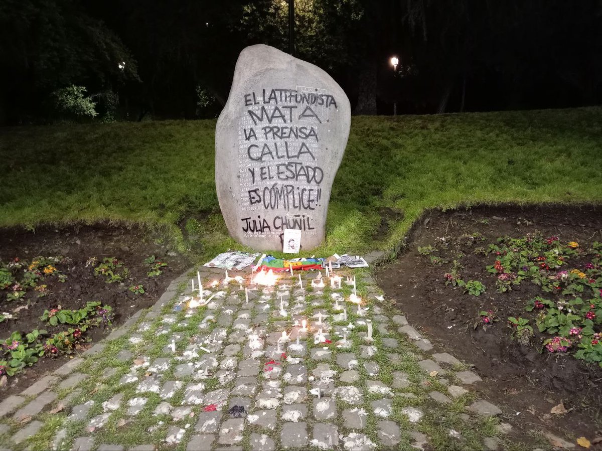 Los medios y todo el aparataje político que calla siendo cómplice de un nuevo asesinato de una defensora de la tierra.
#JusticiaParaJuliaChuñil