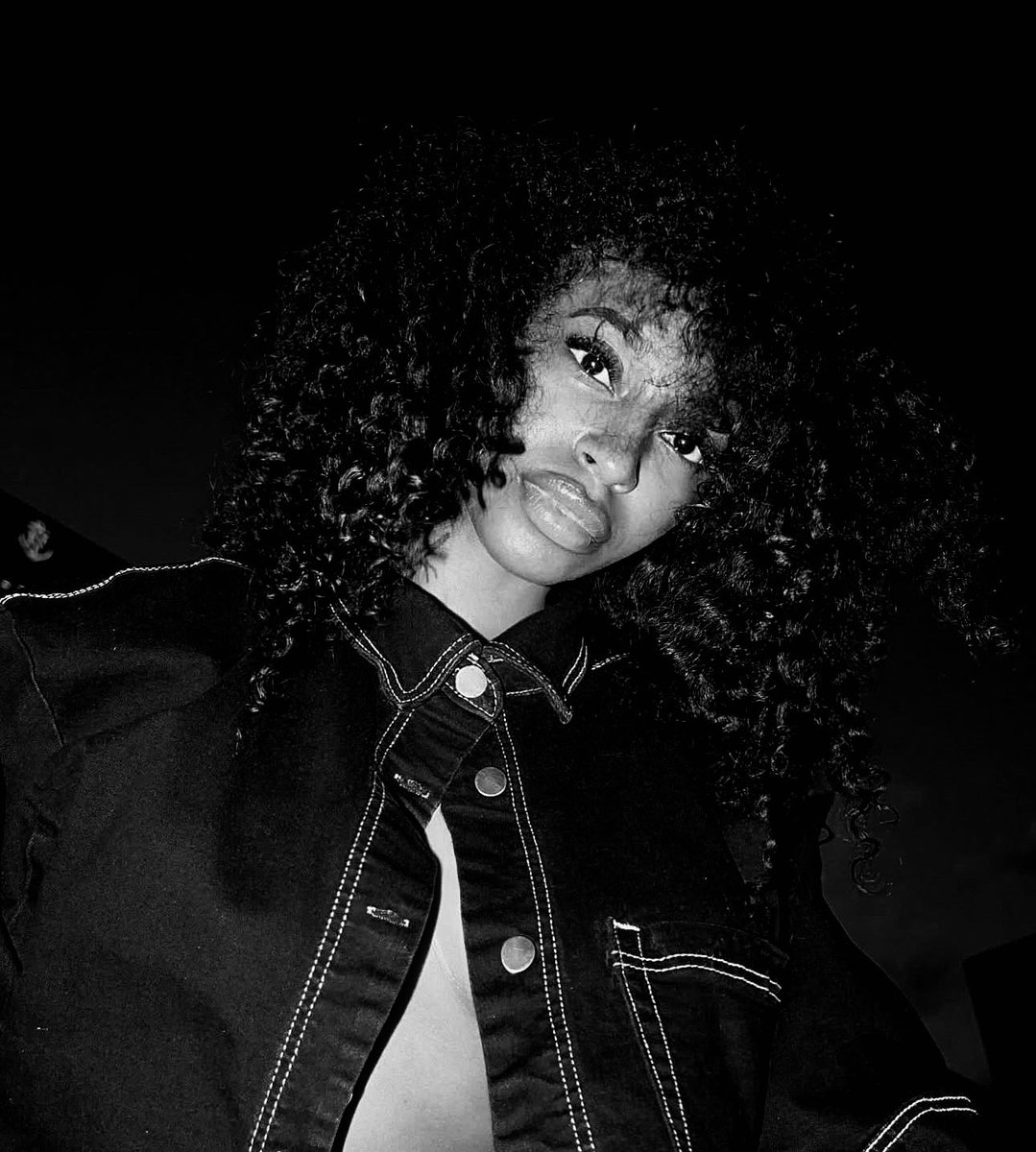 JAAS WILLIAMS 

CHICAGO’S OWN 

YEEZY.COM ARTIST