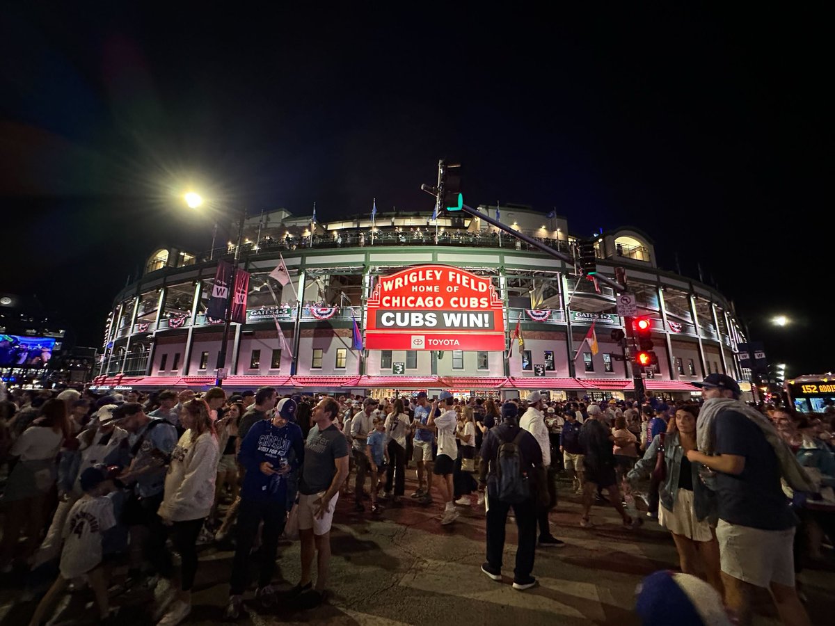 CUBS. WIN.