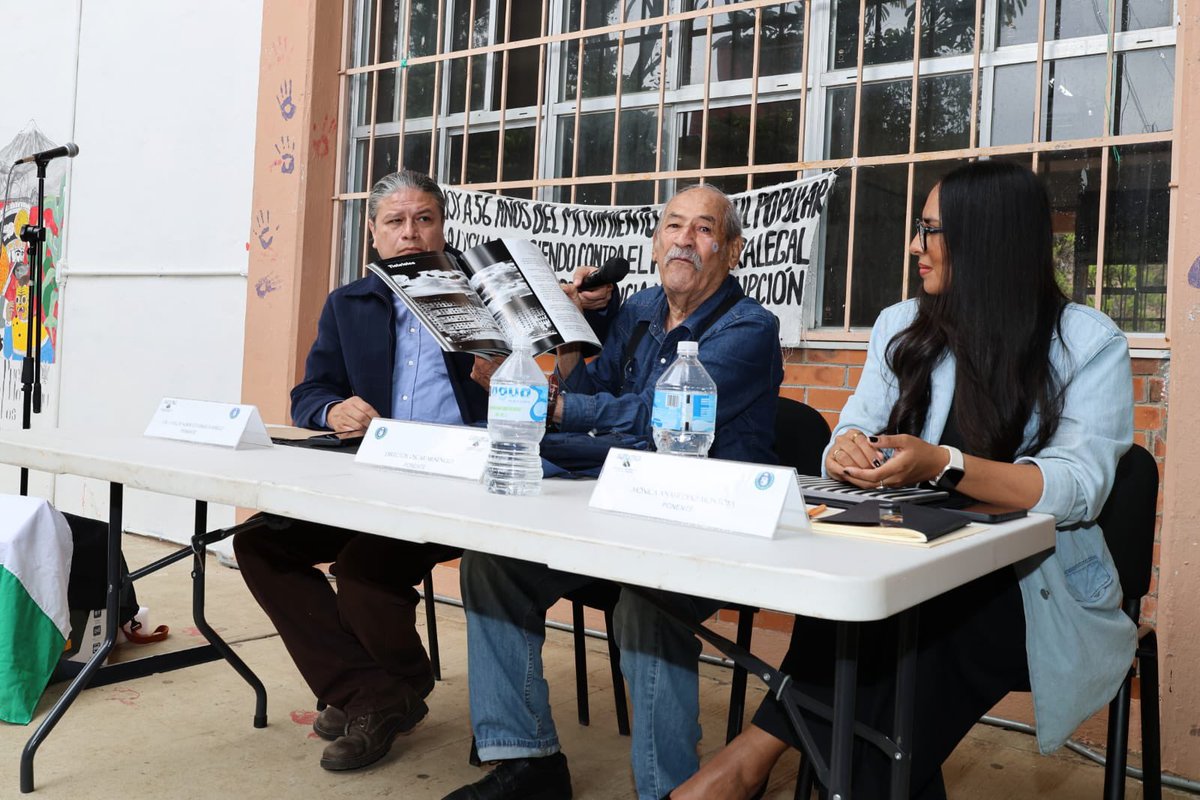 uaemorelos's tweet photo. La FDyCS de la #UAEM organizó el conversatorio “La trascendencia del movimiento estudiantil de 1968” con la proyección de “Dos de octubre, aquí México”. Reflexión académica sobre la memoria histórica y los abusos del poder.
#OrgulloUAEM #FDyCS #2deOctubre https://t.co/AhN2jVJph7