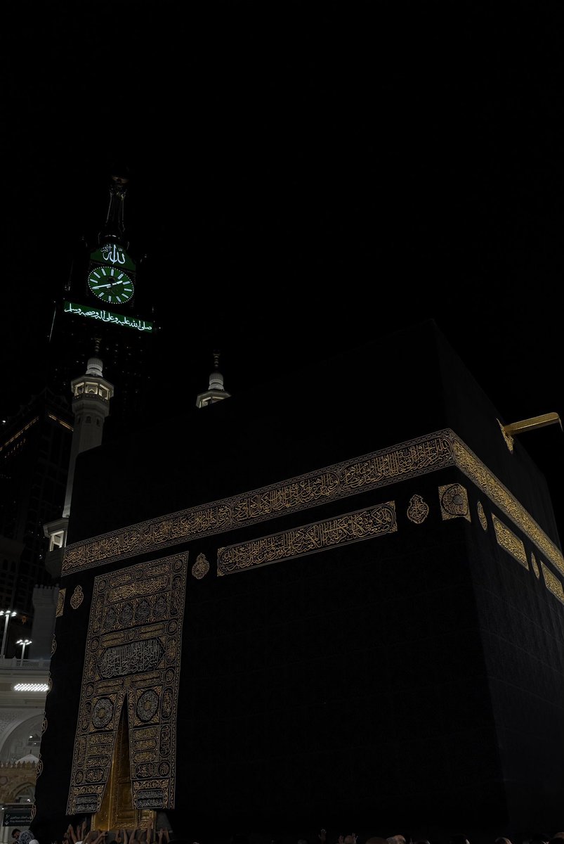 "والرُوح في رِحَاب مكةَ اتّسَعَت "
 طابَ اللقاء وقرّت العيون وأرتوى القلبَّ الحمدلله🕋🖤.