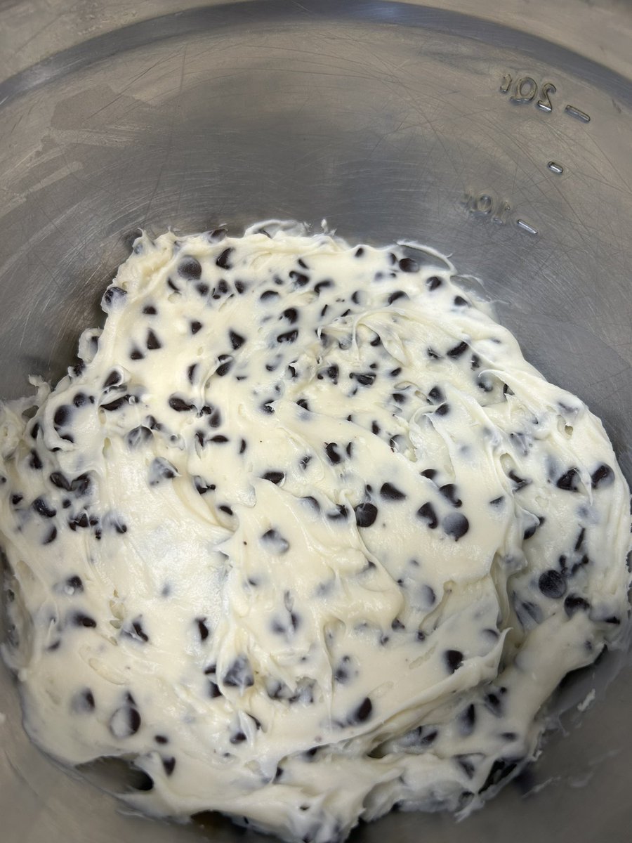 msdaniel45's tweet photo. Dips, dips, and more dips! 
Level 1 students whipped up a lineup of crowd-pleasers today—chocolate chip cheesecake dip, fluff dip, spinach artichoke dip, guacamole, and jalapeño popper dip. Talk about flavor overload! https://t.co/2zBYAnYRji