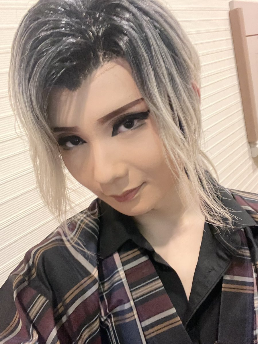 yyv_w2's tweet photo. 10.02 特別公演 https://t.co/DplaNZJiGa