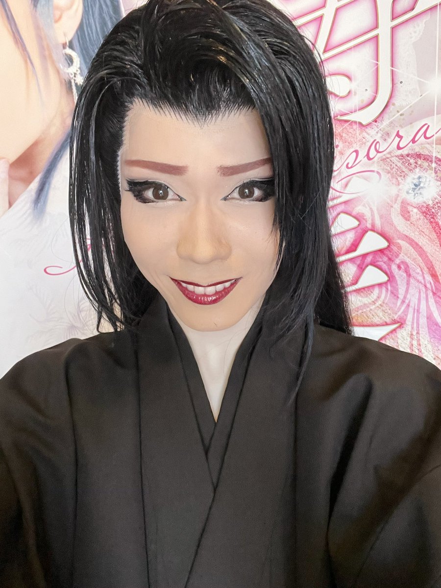 yyv_w2's tweet photo. 10.02 特別公演 https://t.co/DplaNZJiGa