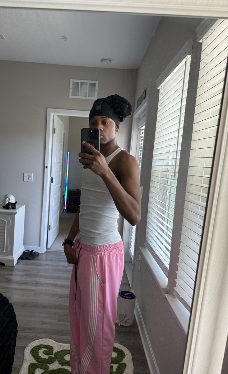 😘
