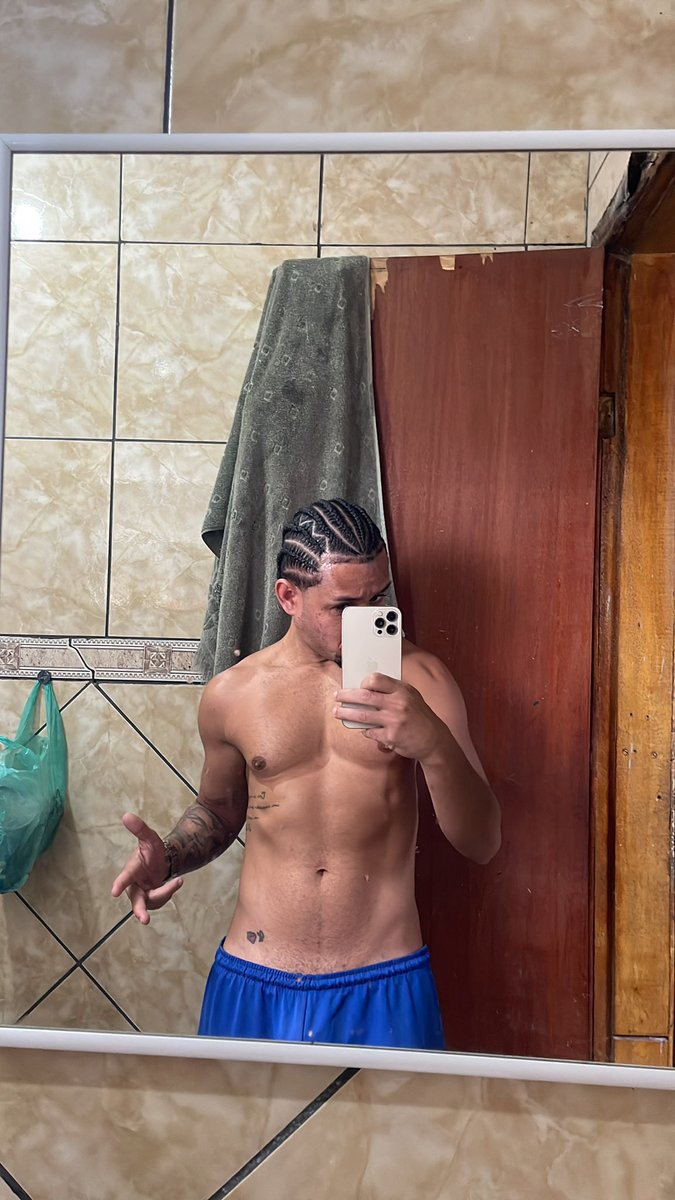 kina.priv tweet media