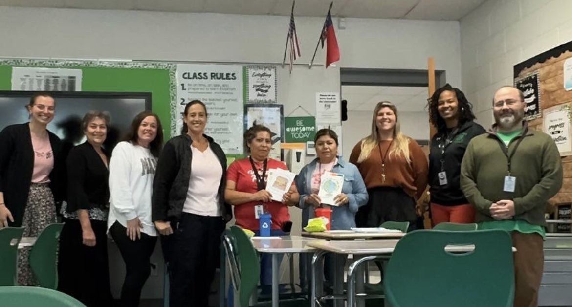 wcmsAPpeoples's tweet photo. Happy Custodian Appreciation Day to 2 of the best to ever do it!! Ms. Ana and Ms. Maria we appreciate YOU! #wcmsmakeithappen2025 #8thgradeunited #bestinthewest #wcmsheartwork2025 https://t.co/zL0F9PS4Oa