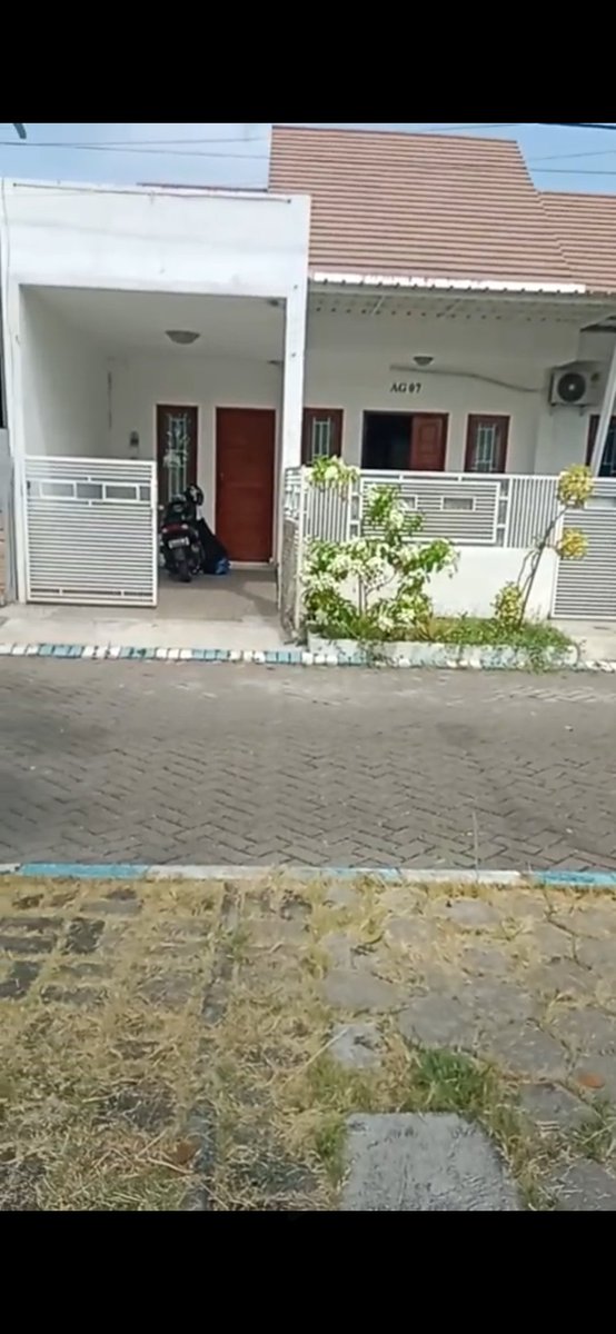 t4mp4k63r4m's tweet image. rumah di jual paling murah se #jawatimur
DM @cahjowo30878 👇
#bjorka
#pagii
#onlynine
#TeleTotobrut
#surabaya
#mojokerto
#jakarta
#pasuruan
#jawatengah
#jawabarat