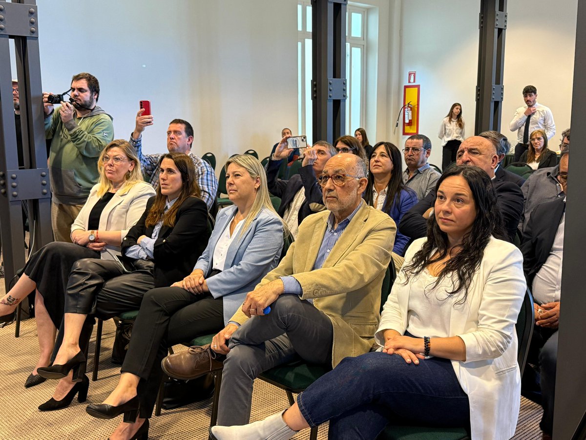Convenio de ampliación de becas entre la sede Colonia de la Universidad de la Empresa y la Intendencia de Colonia. Ver más en colonia.gub.uy
#intendenciadecolonia