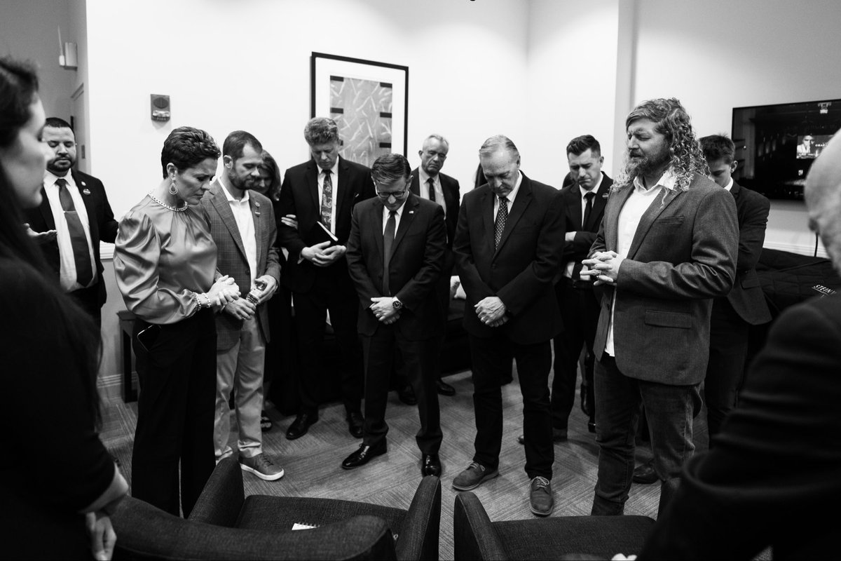 Sean Feucht tweet media