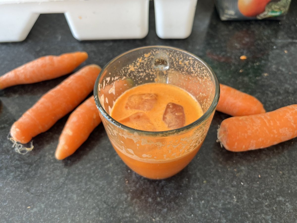 hagan jugo de zanahoria 🧡🥕🔸