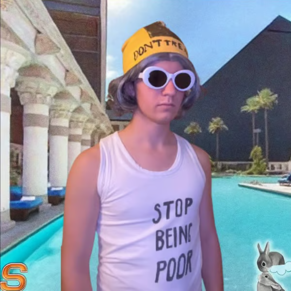 irlAlonSOL's tweet photo. GOING LIVE ON PUMP IN VEGAS 

AT THE LUXOR HOTEL RECREATING THE ICONIC PIC AS IRL ALON, THEN BAGWORKING AS ALON IRL https://t.co/iSsRg6NGfl