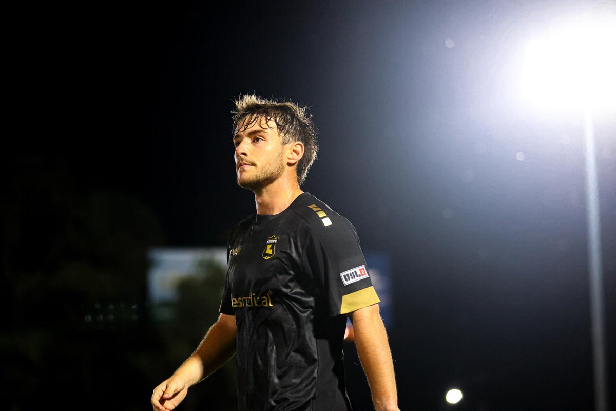 VUELVE...✈️ MADRILEÑ@S POR EL FÚTBOL ⚽️

🎙️ Gonzalo Carrasco (<a href="/carrrassco/">G</a>), jugador del Louisiana Krewe FC 🇺🇸, es el primer protagonista de la cuarta temporada con <a href="/GabrielFdezG/">Gabriel Fernández</a> y <a href="/BorjaCasado/">Borja Casado</a>.

PUEDES VERLO EN 📺 RFFM PLAY 👇🏻

🔗 rffmplay.es/videos/detail/…