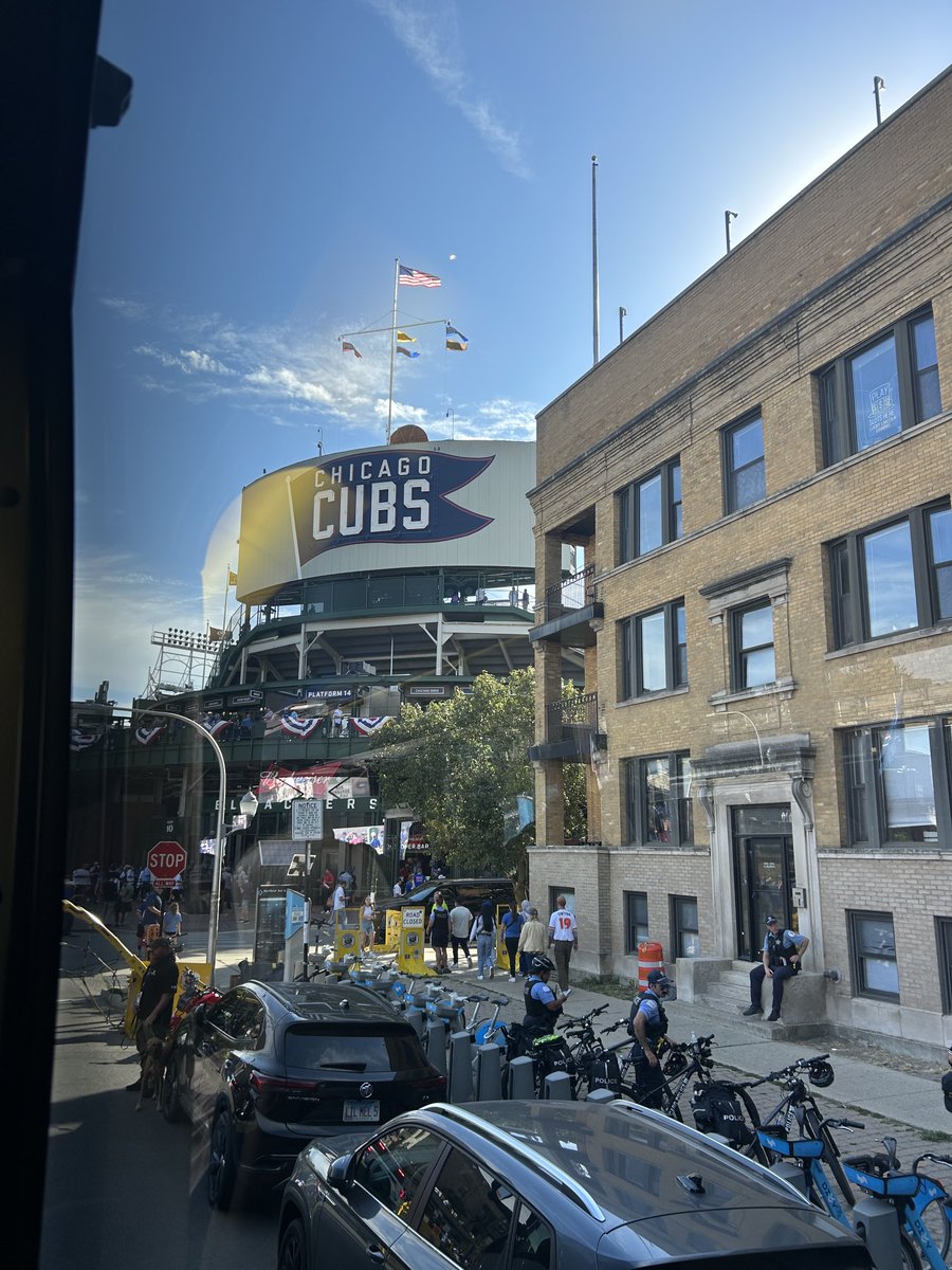 Pulling up to Wrigley…this should be an awesome night of playoff baseball!