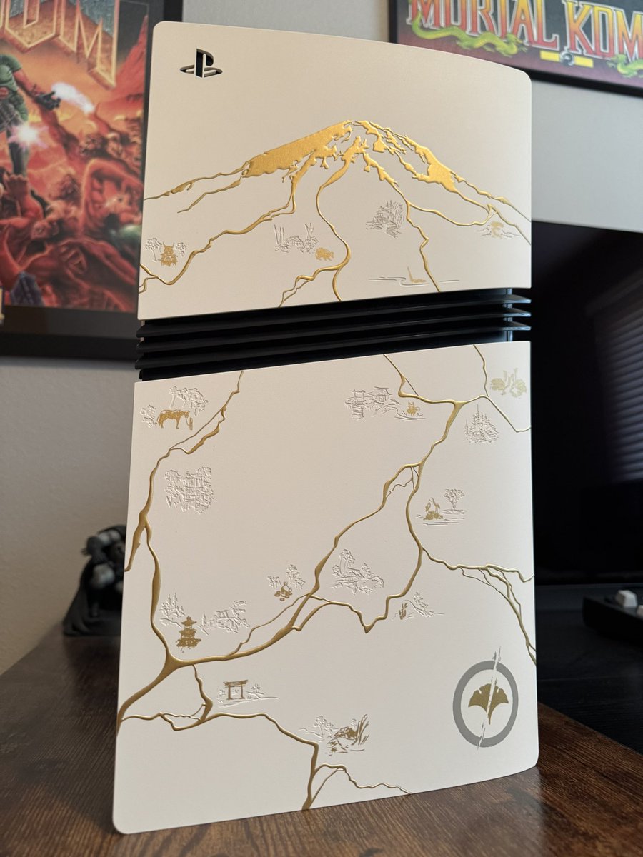 ORoake's tweet image. This Ghosts or Yotei PS5 Pro cover ended up looking way cooler than I expected