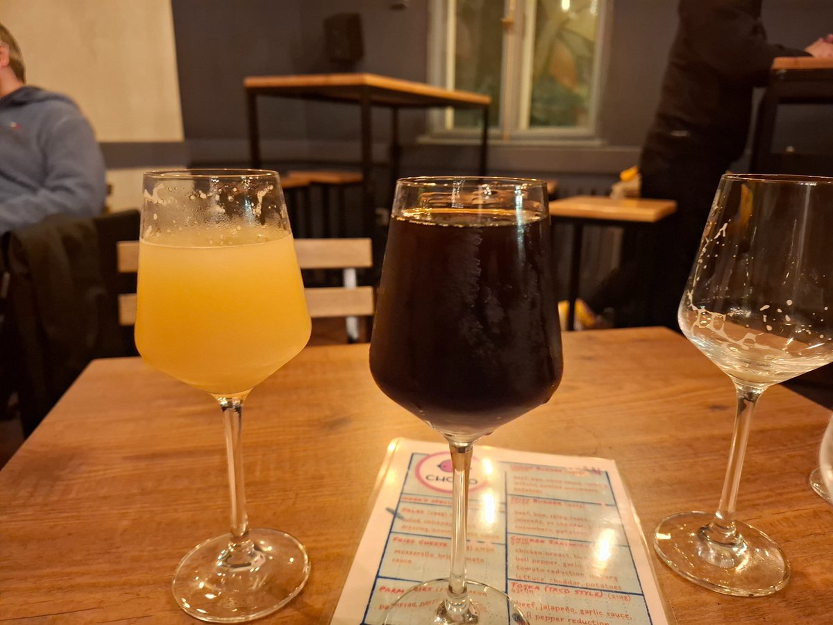 Sewn_apart's tweet photo. Yh just the best brewery in europe is 5 mins from our hotel #hophooligans. I may have picked this deliberately, whatcha reckon @Treetonmiller?
Actually the tap room is quite understated. For all the beer range is eye wateringly amazing https://t.co/mbnM8vq8IP