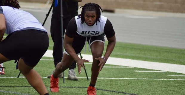 AllenTrieu's tweet image. Confirmed that recent Clemson decommit Dre Quinn will be at Ohio State this weekend.

It will be an unofficial visit:
247sports.com/college/ohio-s…