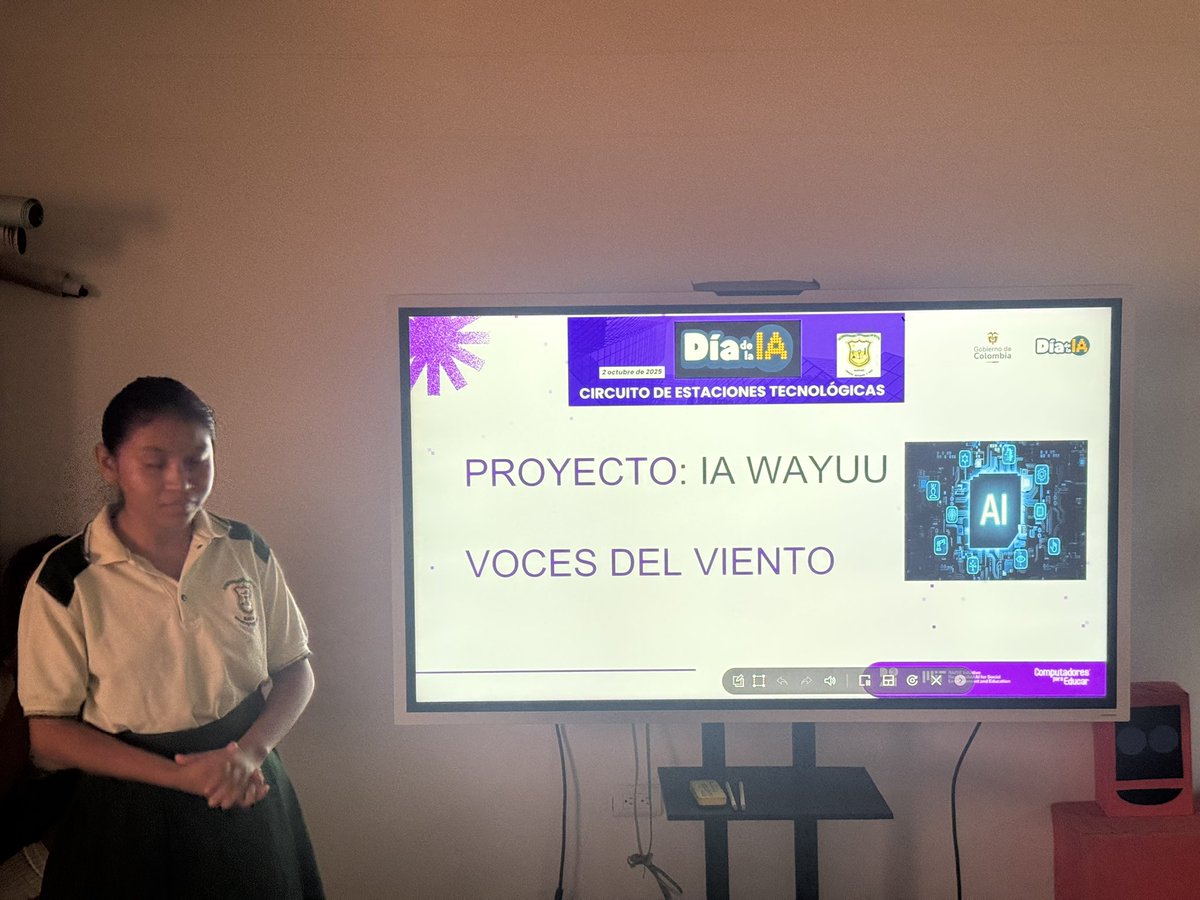 jaroldiazc's tweet photo. La Institución Educativa Número Ocho en #Maicao se convirtió en un escenario de reflexión y socialización de proyectos sobre IA #DíaDeLaIA @jhonjnr @CompuParaEducar @Ministerio_TIC @DayofAI_USA @alcaldiamaicao https://t.co/Y9zxmGbgAU
