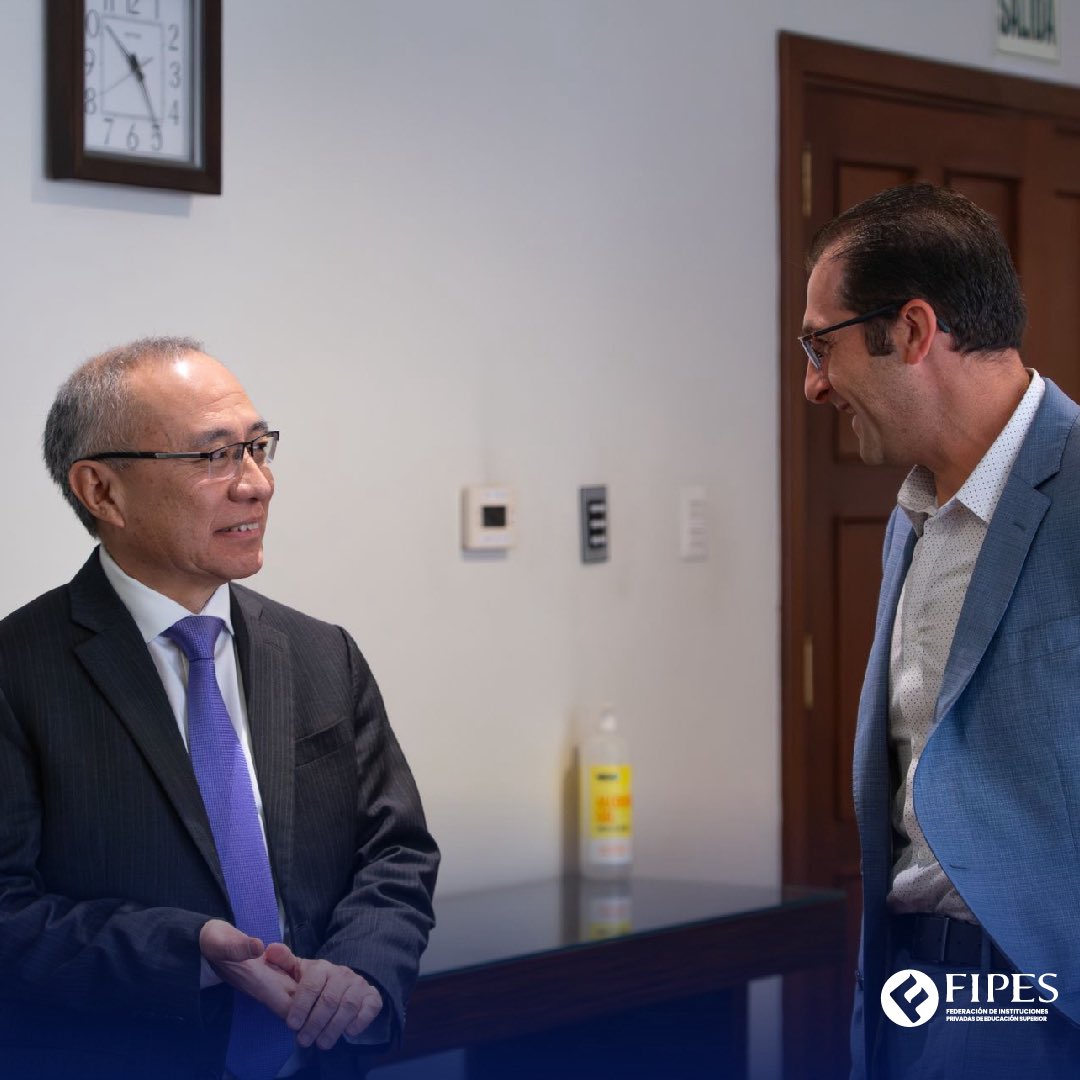 FipesOficial's tweet photo. #FIPESPresente | 🌍 ESAN fortalece lazos con Carnegie Mellon University
La @universidadesan recibió la visita de David Danenberg, Director Asociado Senior de Admisiones y Ayuda Financiera de la @CarnegieMellon Facultad Heinz de Sistemas de Información y Políticas Públicas. https://t.co/tcEZNqlHBj