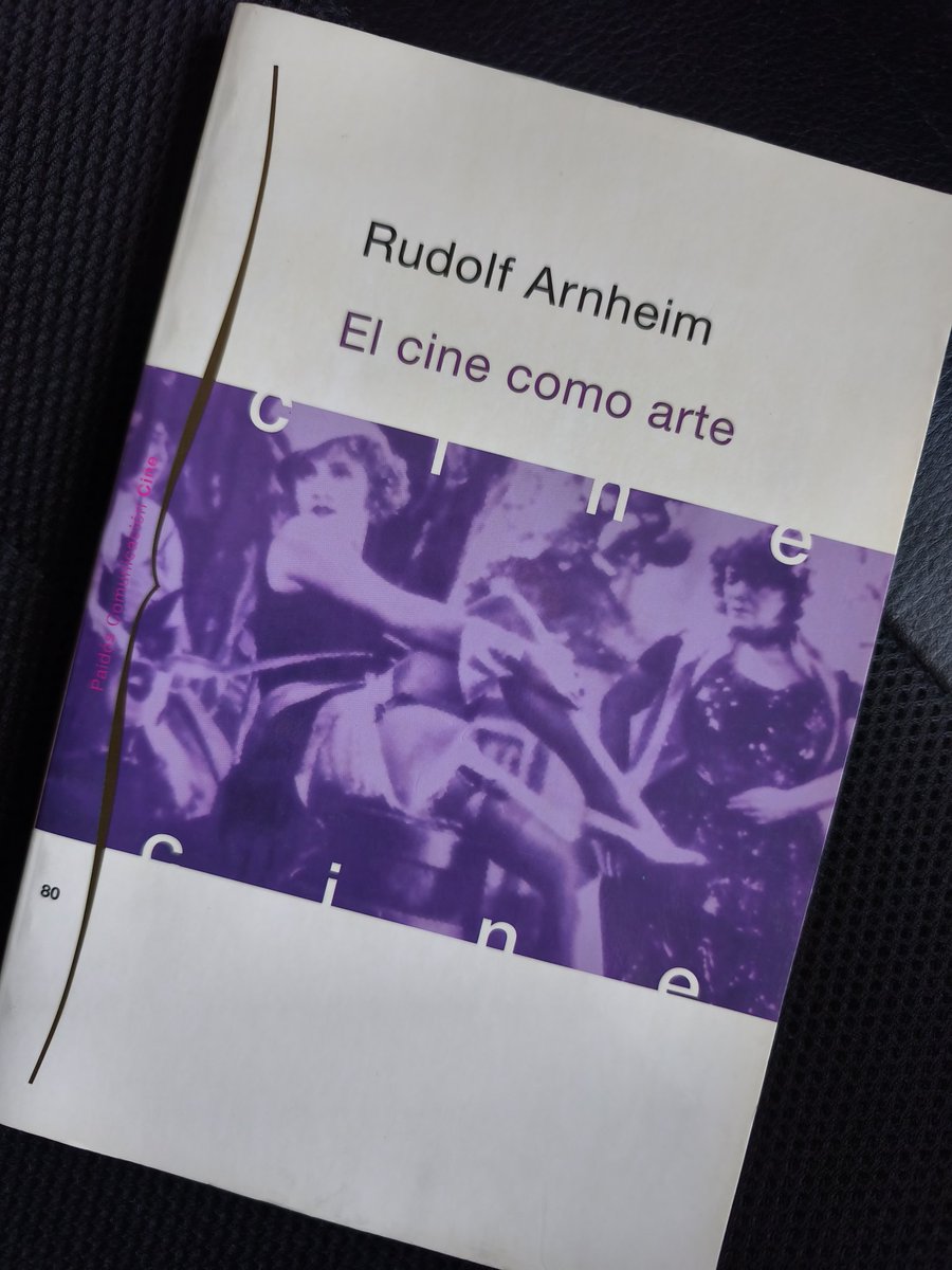 "En un buen film cada toma debe contribuir. Mostrar 2personas que conversan, tomar la escena desde el nivel normal y luego repentinamente desde el techo mirando hacia abajo sobre las cabezas, por más que este desplazamiento no destaque, demuestre o explique nada" <a href="/PaidosArgentina/">Editorial Paidós Argentina</a>