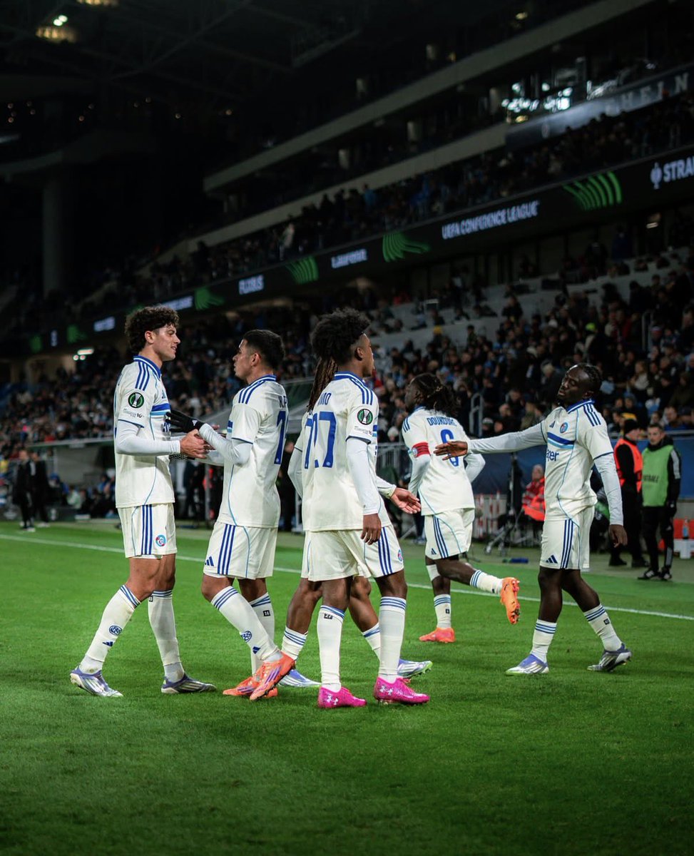 Lucho_Tennis's tweet image. Ligue Europa Conférence 🇪🇺

🇸🇰🇫🇷 Bratislava - Strasbourg +2.5 buts @ 1.64 - 1.5% ✅

La petite win foot qui régale ce soir 🏄‍♂️ 

Ça fait 3/3 aujourd’hui 🔥 

Bonne nuit la famille 🫶🏽

#TeamParieur