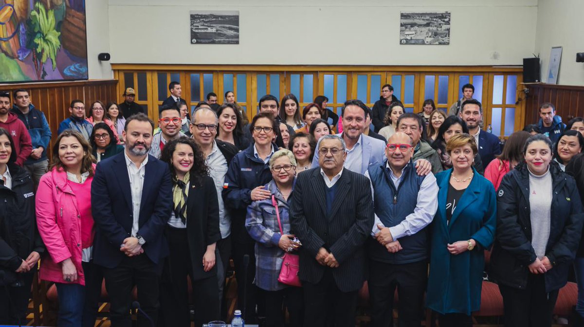 Recibimos la visita de la <a href="/SubPrevDelito/">Subsecretaría de Prevención del Delito</a>, Carolina Leitao, con quien firmamos un convenio que permitirá que dicha repartición nos aporte $100 millones para instalar nuevas cámaras de televigilancia con tecnología avanzada, para fortalecer las medidas de seguridad ciudadana. La