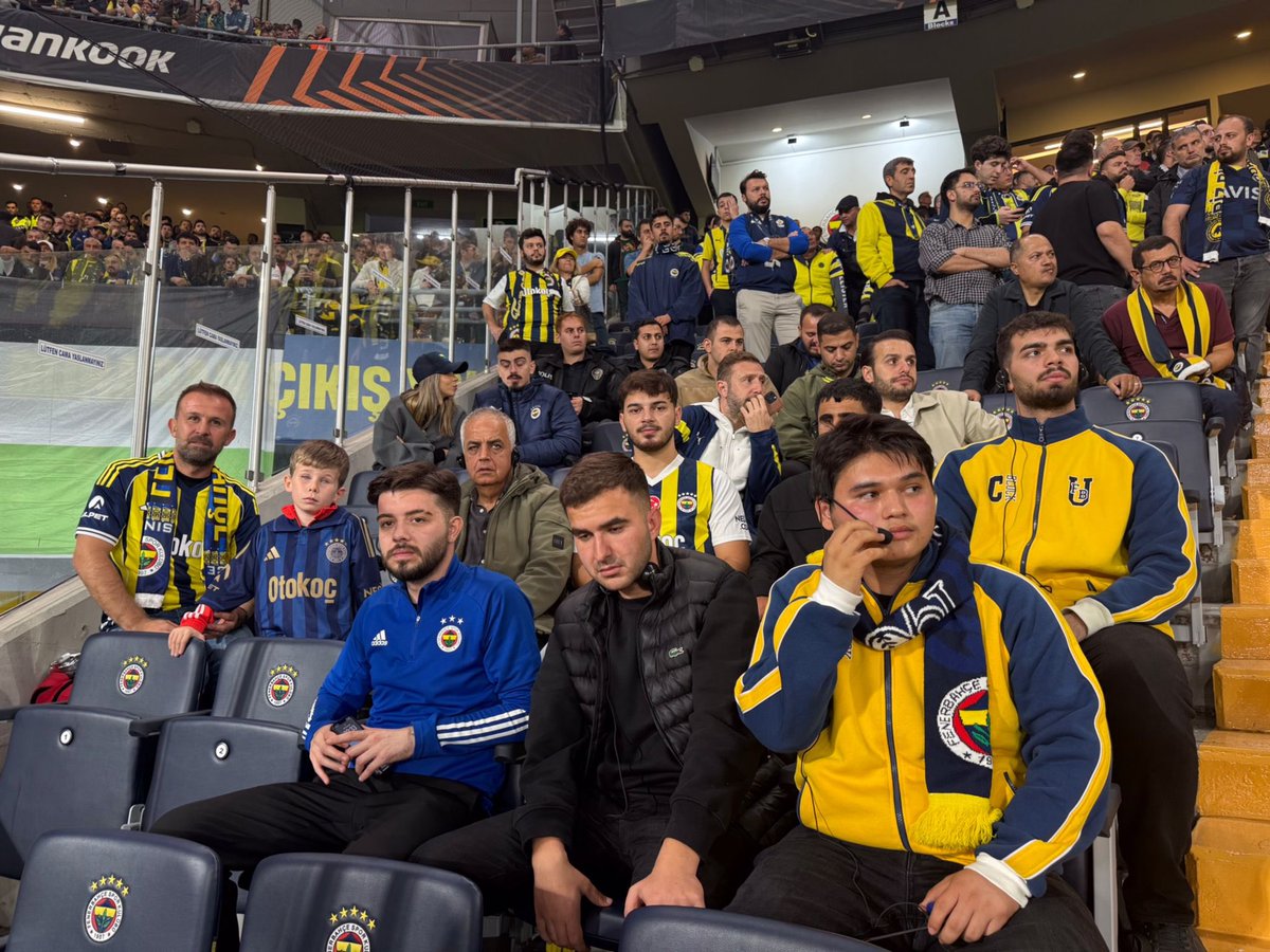 #ÜnifebCares projeleri kapsamında yürüttüğümüz "Görmezden Gelme" projesini Fenerbahçe - OGC Nice maçında gerçekleştirdik.