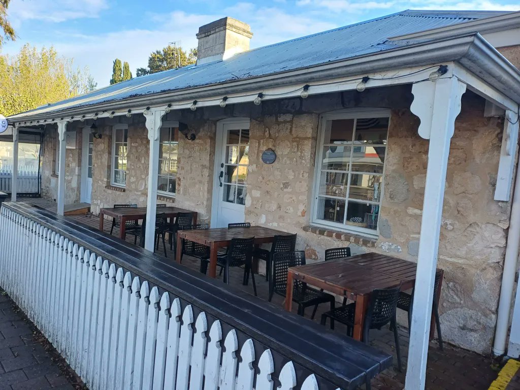 thefootyalmanac's tweet photo. Robe on the Limestone Coast of SA is a beautiful place to visit according to Ian Wilson.
https://t.co/wIZsyCvyn8
@thefootyalmanac #IanWilson #RobeSA #LimestoneCoast https://t.co/nq5DvwS51X