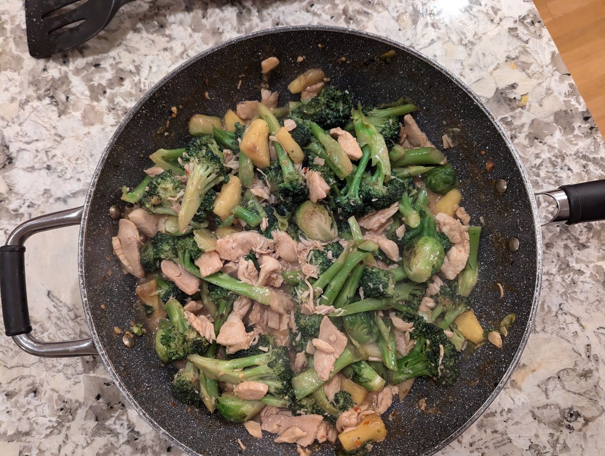 DaTerraCucina's tweet image. Super excited about our new FAQ page! Find answers to all your DaTerra Cucina ceramic cookware questions here: daterracucina.com/pages/faq 

#ceramiccookware #daterracucina #healthycooking #nontoxic #ptfefree #careandcleaning #frypan #faq