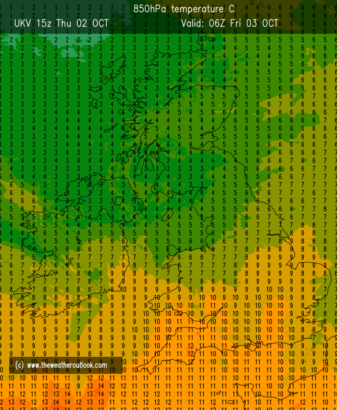 UKWXUpdates's tweet photo. Good evening guys tonight's weather it's a mostly #cloudy one with some #rain around minimum temperatures  on the #mild side 12c-15c for the majority with a moderate #wind from the south #RT https://t.co/f14LbbWJzT