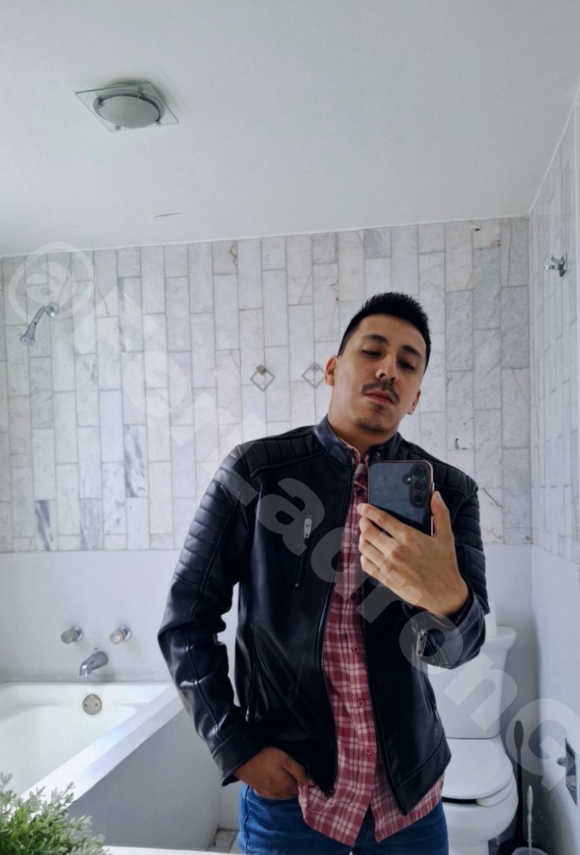 Para meternos al jacuzzi ¿No? 🥵😏.

RT SI QUIERES QUE TE DE VERGA EN EL JACUZZI 😏😈.