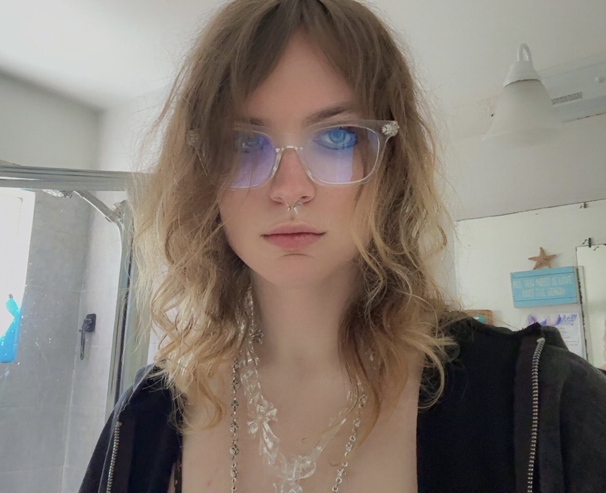 are you lonely? tweet media