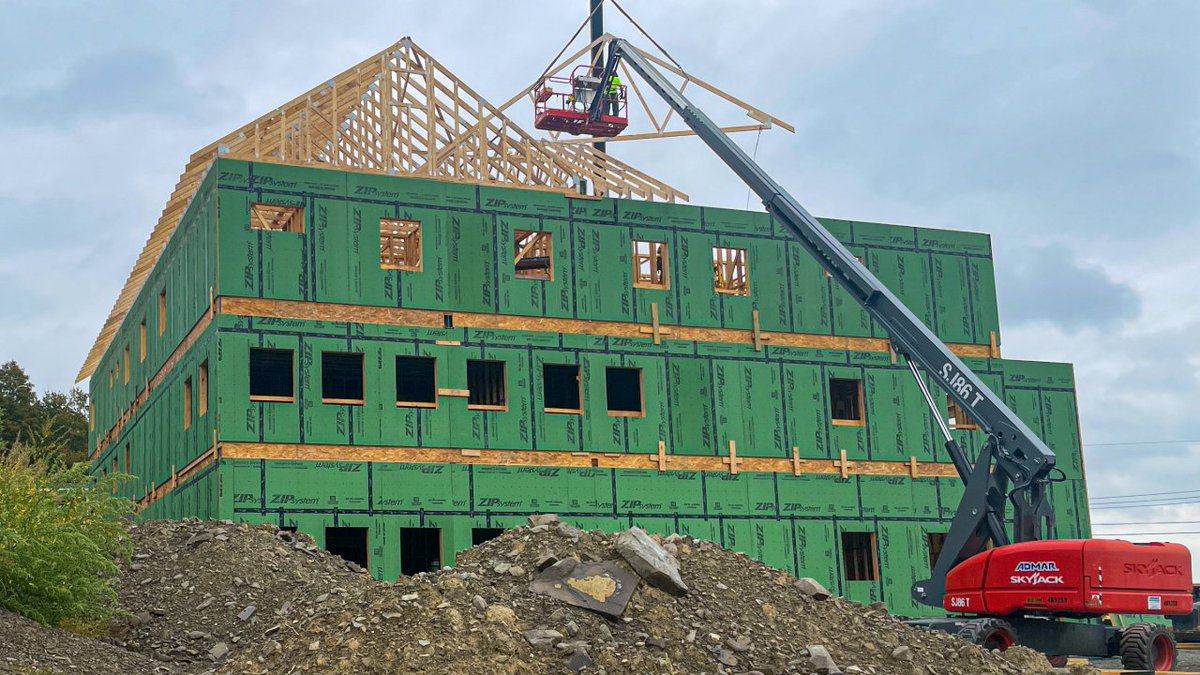 KeysComp's tweet image. The third story is rising and the roof is taking shape at Fairview Recovery Services’ new facility. It’s a major milestone in creating a space that’s more than just a building.
#ArchitectureForChange #PurposeDrivenDesign #CommunityWellness #Keystone #Binghamton #Architect