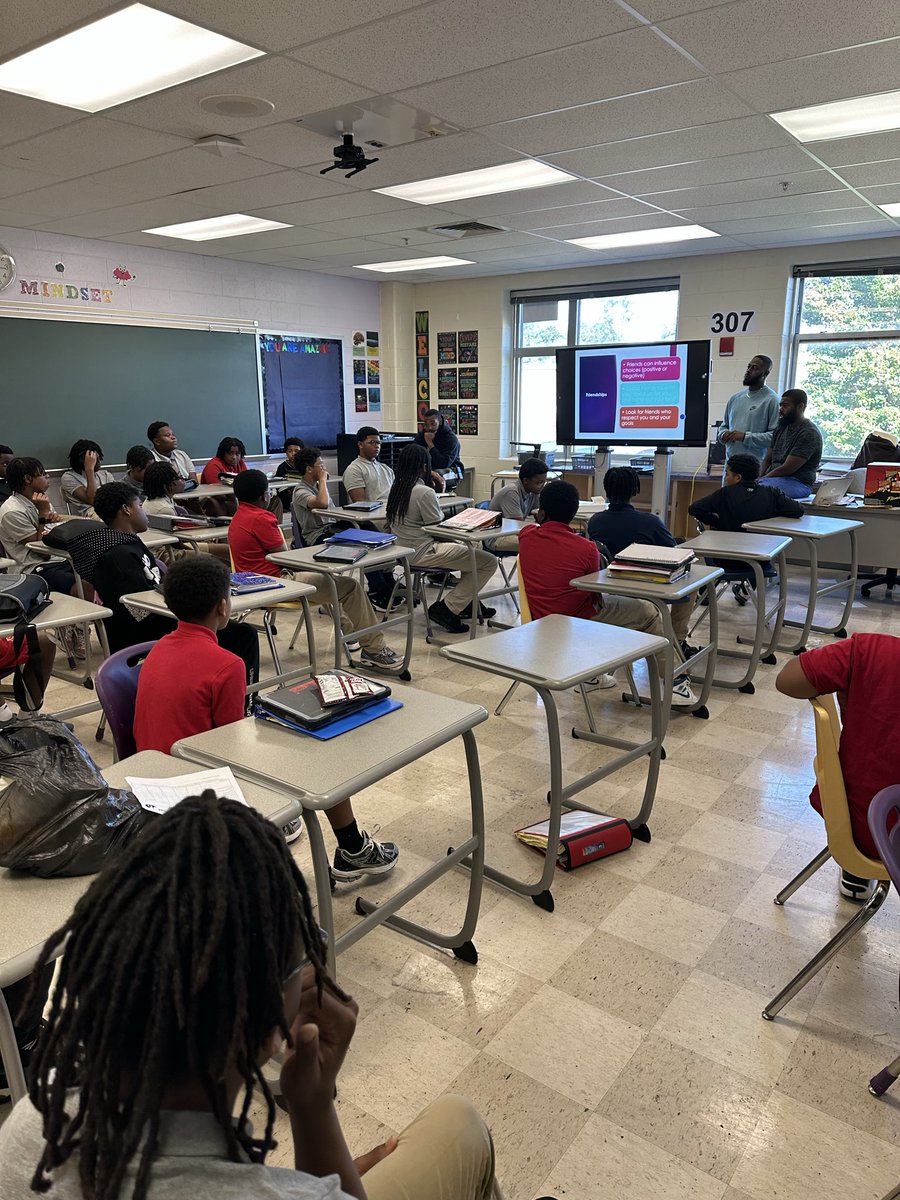 Our “Wolfpack Unwind” Friday advisory period allows our students to choose their interests. From Crochet to Male Mentoring. We are The Difference! #thewindsormilldifference #fromIMPACTtoExcellence