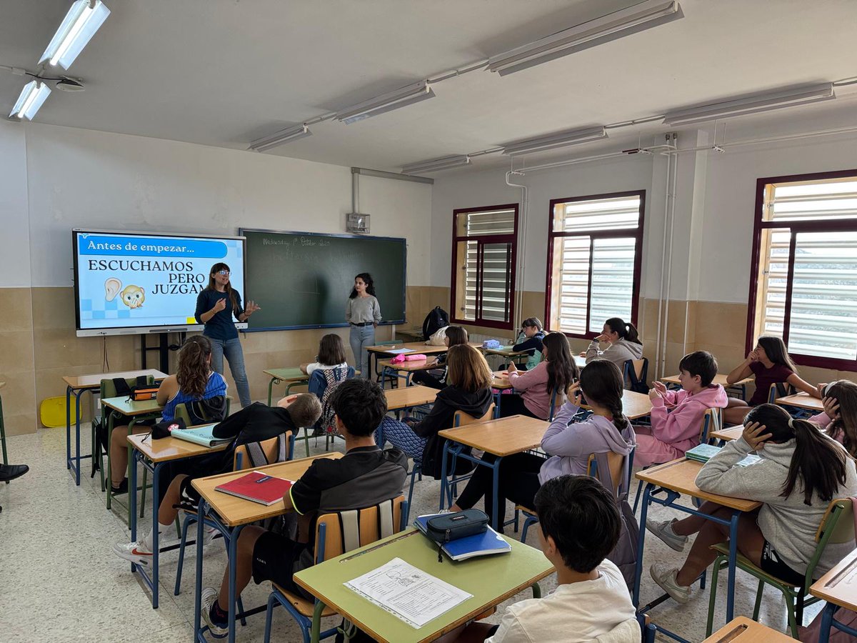 IES Lanjarón tweet media