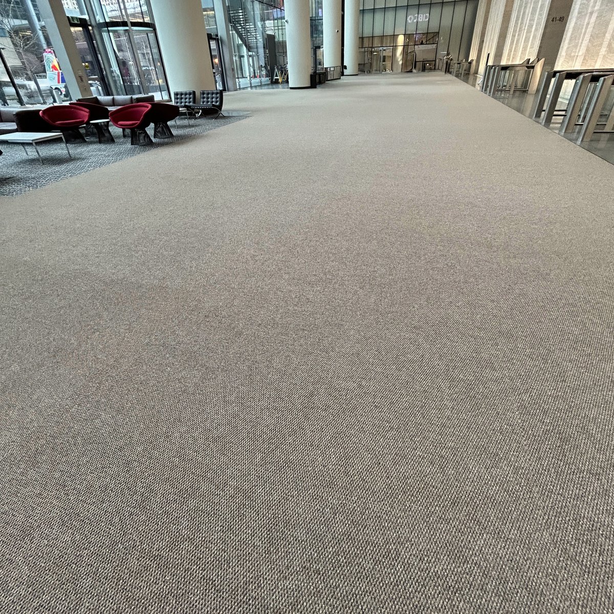 VifloorCanada's tweet photo. Fall is flying by and @CIBCSquare is already gearing up for whatever Mother Nature has in store by rolling out high-performance winter matting from Vifloor Canada. https://t.co/SiTeklUCcl