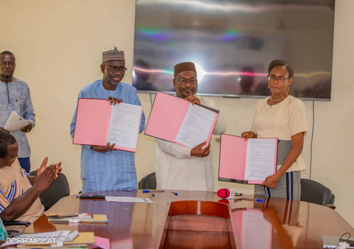 AESinfos's tweet image. #AESinfo | 🇧🇫🇲🇱🇳🇪
L'AES officialise son partenariat médiatique : les agences de presse signent un protocole d'accord stratégique

 Un jalon important pour la Confédération des États du Sahel (AES) a été posé avec la signature, ce jeudi à Ouagadougou, d'un protocole d’accord de…