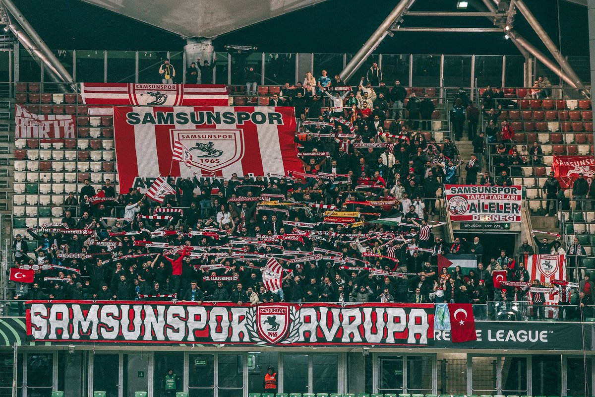 Tebrikler kırmızı beyazlı sevdam;
Tebrikler bir şehrin gururu! ❤️🤍

UEFA Konferans Ligi’ndeki ilk grup maçında bu akşam Legia Varşova’yı 1-0 mağlup eden  #Samsunspor'umuzu yürekten kutluyorum.