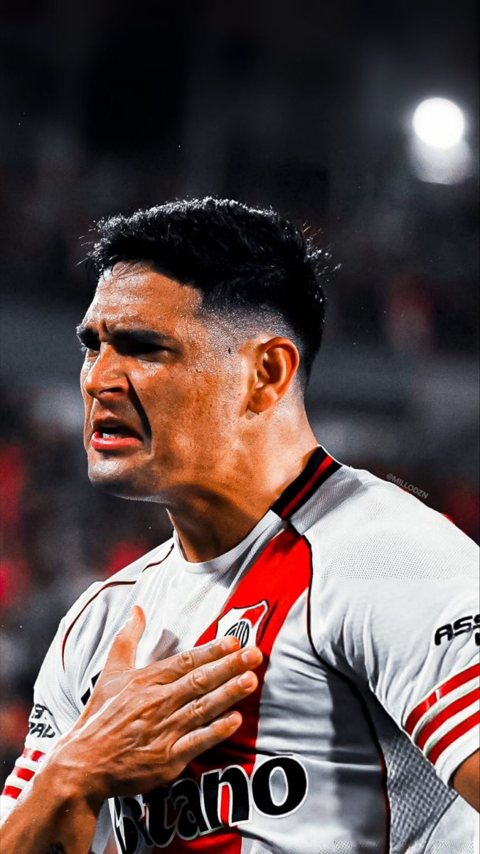 Ahi lo tenes al traidor Racing Boton
