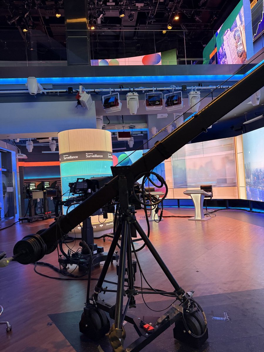 mihova_nadejda's tweet image. Two wild days in New York City.

Times Square meetings and catching up with our day-one investor @TimDraper, who still carries the same conviction that first set us on this path.

SO many conversations in the very rooms where national news are coming from! Can’t wait for the…