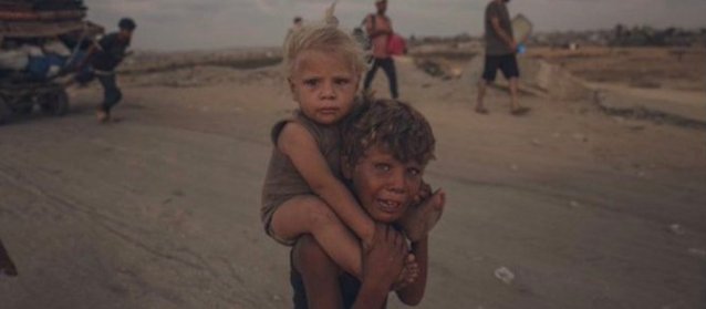 _rk_550's tweet photo. The Global Sumud Flotilla reflects that humanity is still alive in this pathetic world; let them feed the hungry babies and be a hope for the hopeless people of Gaza.
War criminal @netanyahu.
#NoToTrumpPlan
#Israel_Enemy_of_Humanity
#GlobalSumudFlotilla https://t.co/GZunX0MLNH