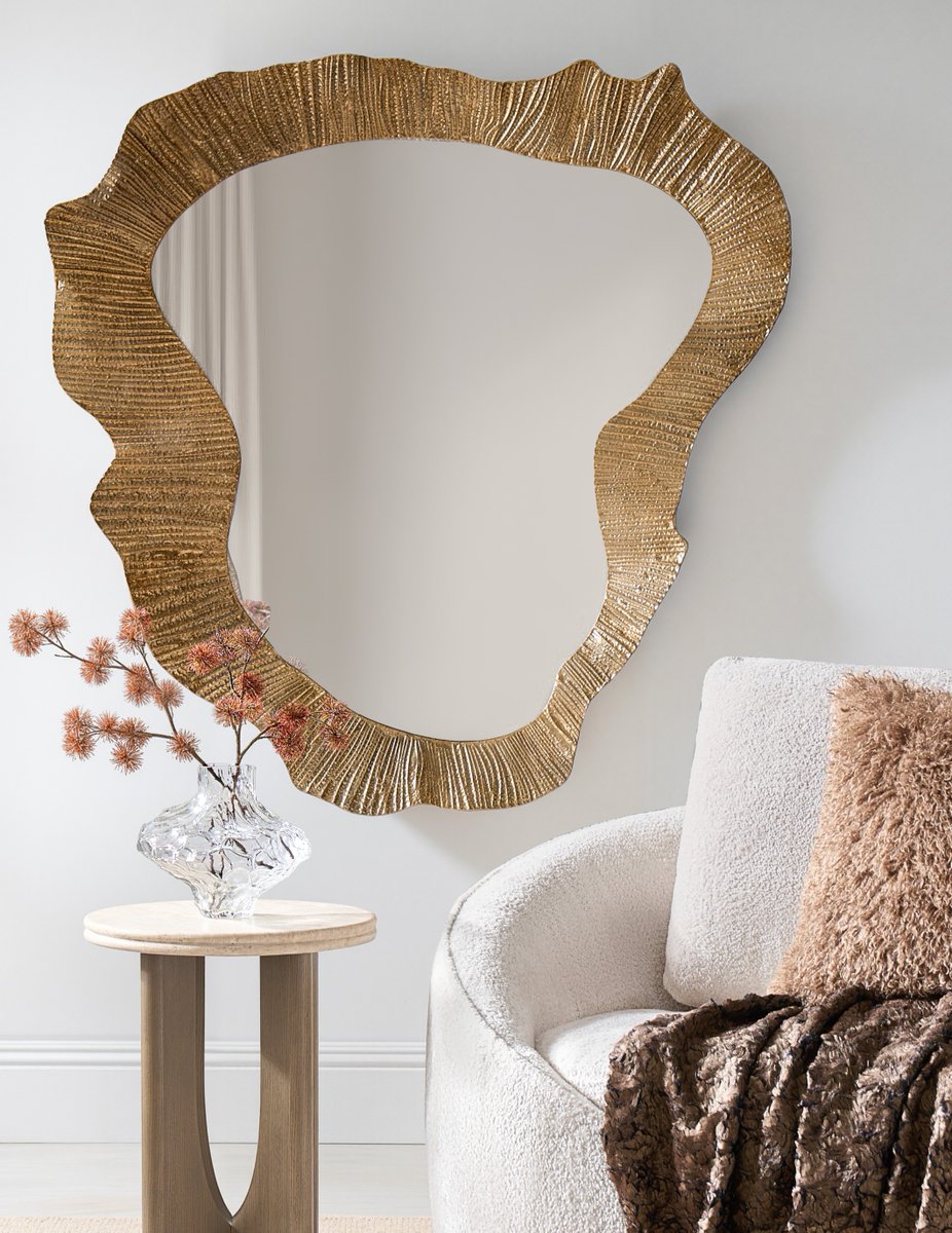 ZGallerie's tweet photo. Bold is back.
Because every room deserves a timeless statement ๐ค
Discover the new collection now.
#ZGallerie #BoldIsBack https://t.co/JPi920rhbz