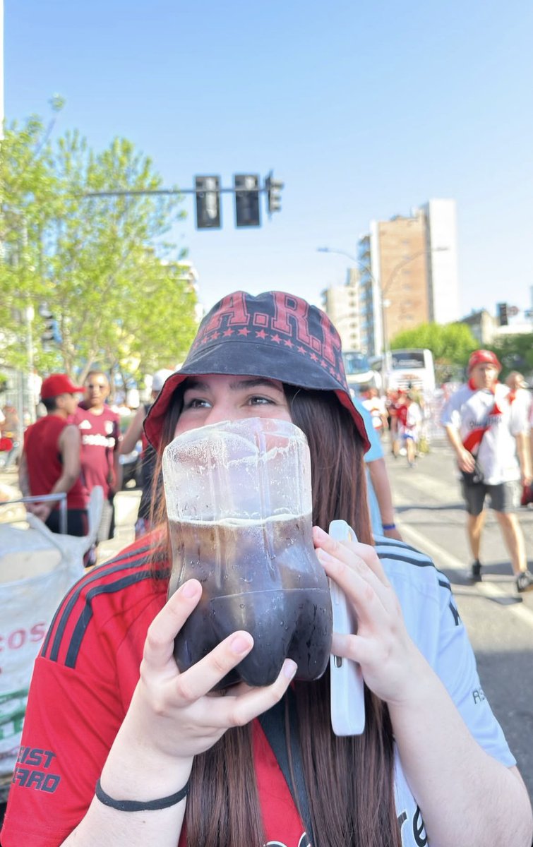 LatinTribun's tweet image. #Fernet &amp;amp; 🏟